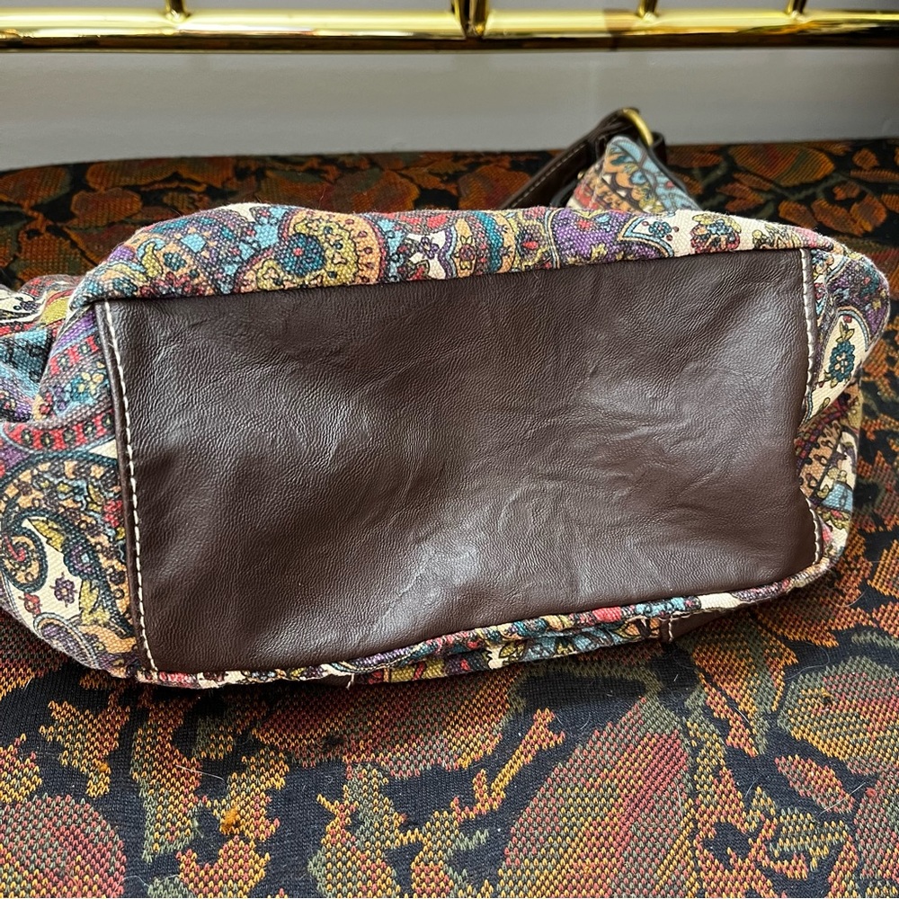 Paisley Patterned Shoulder Bag - Picture 5 of 10